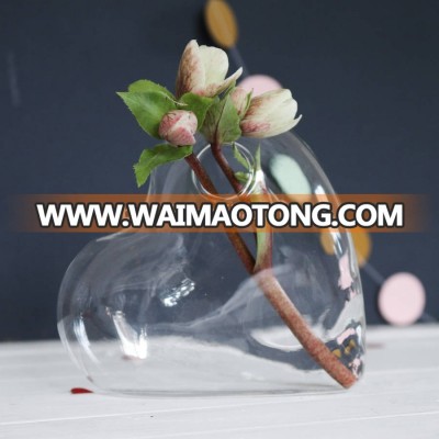 Clear Hanging Heart Shaped Flower Vase